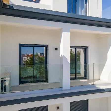 Correeira Luxury Residence T2 F - Albufeira, Pools, Wifi, Bbq, Beach
