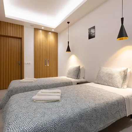 Correeira Luxury Residence T2 F - Albufeira, Pools, Wifi, Bbq, Beach Appartement Albufeira