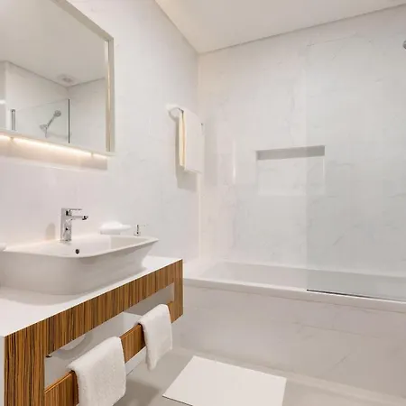 Correeira Luxury Residence T2 F - Albufeira, Pools, Wifi, Bbq, Beach Appartement *